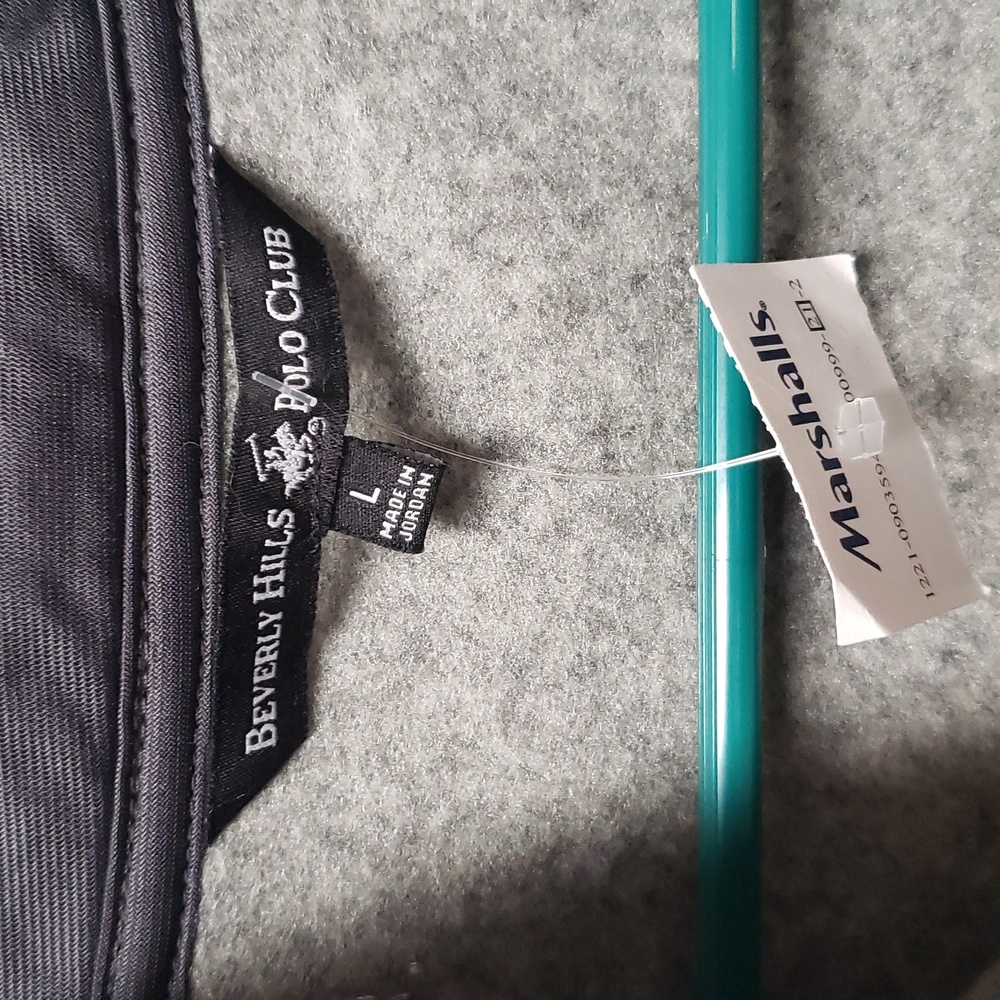HOST PICK. NWT Men's Beverly Hills Polo Club Sweater Vest - Picture 3 of 4